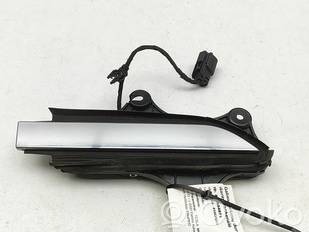 Tesla Model X Manecilla externa puerta trasera 