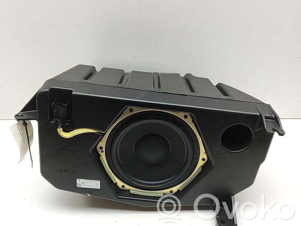 Tesla Model X Altavoz subwoofer 