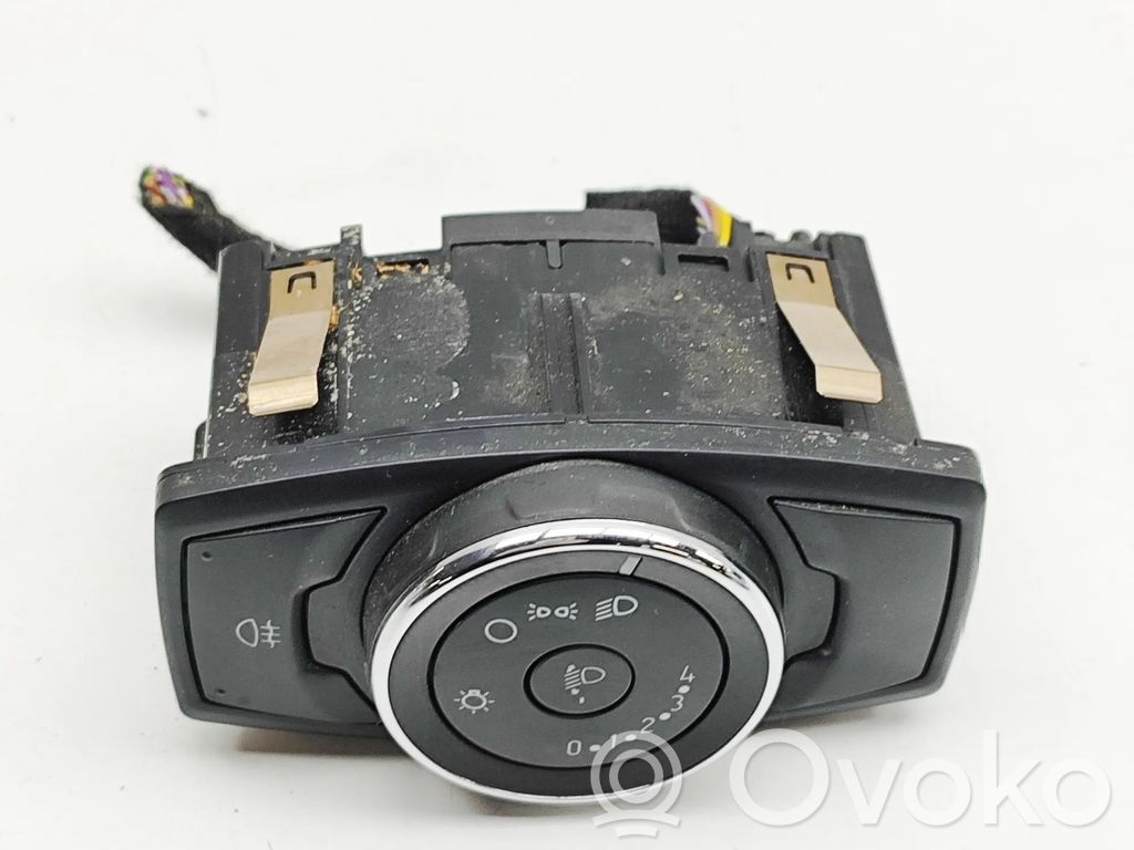 Light switch   GK2T13D061BA
