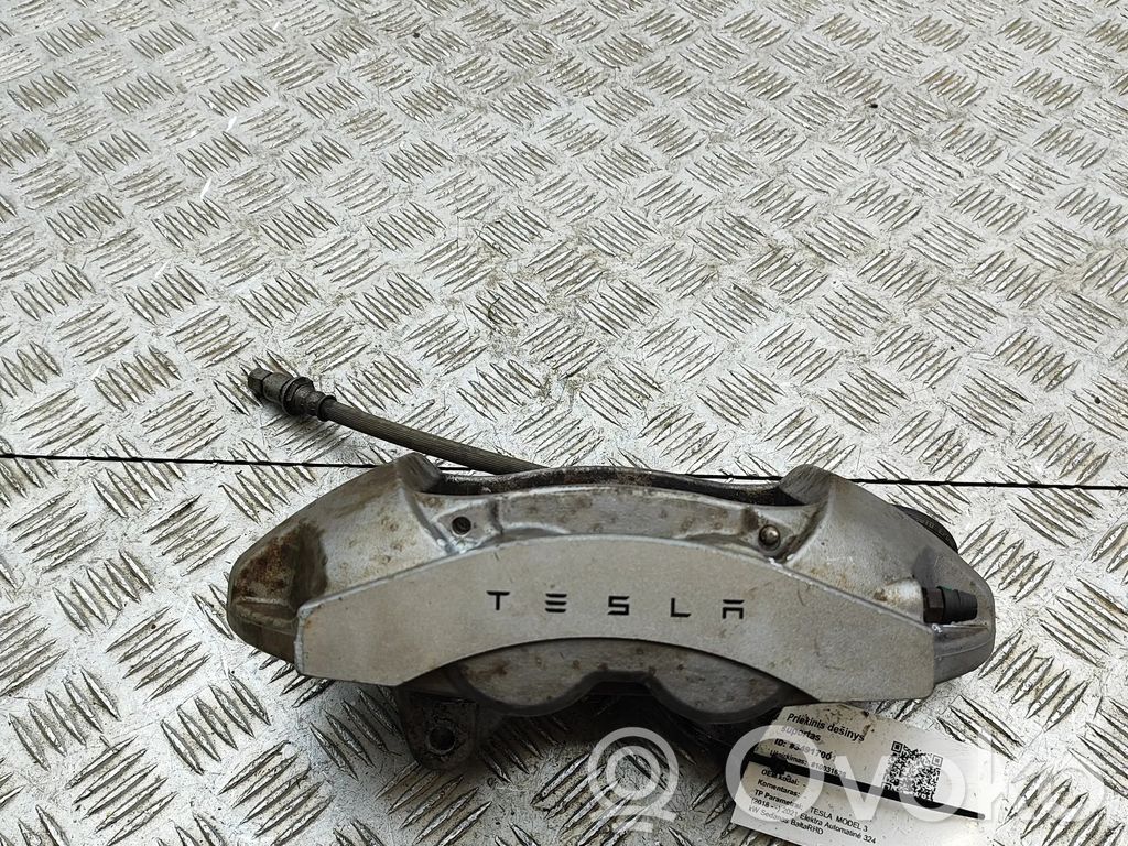 Tesla Model 3 Передний суппорт 