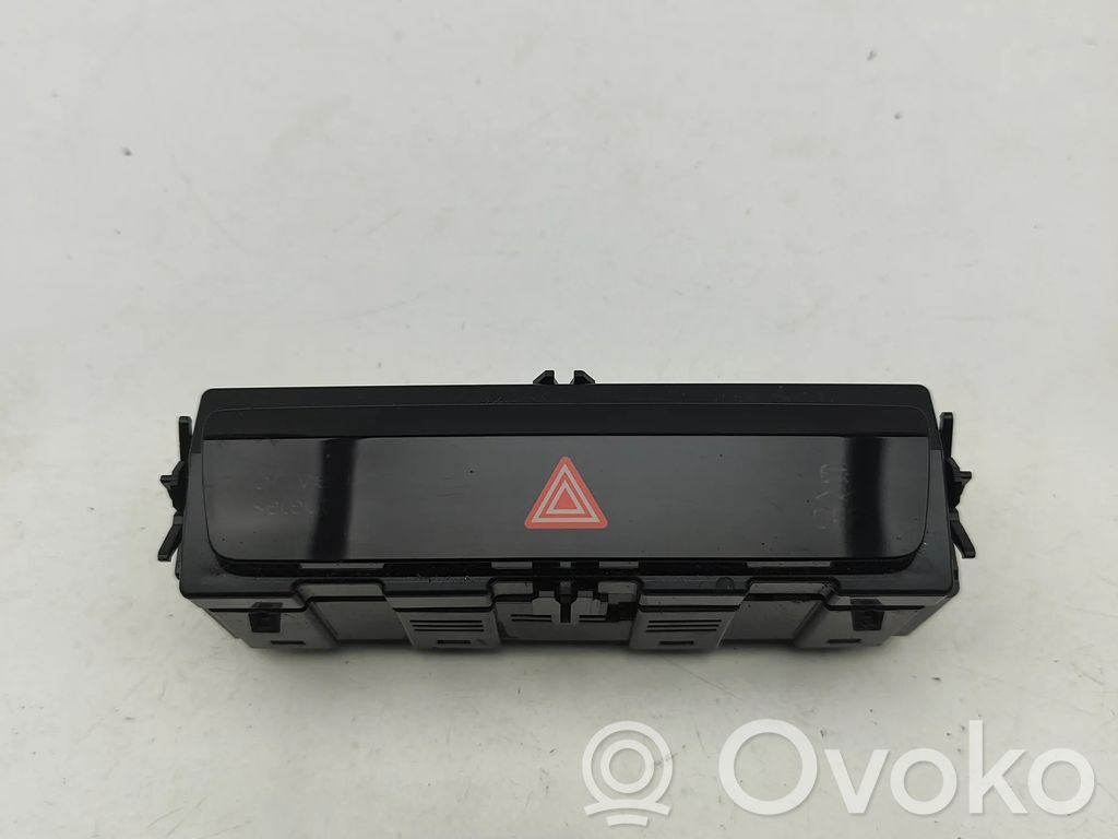 Audi Q6 e-tron Comutator lumini pericol 