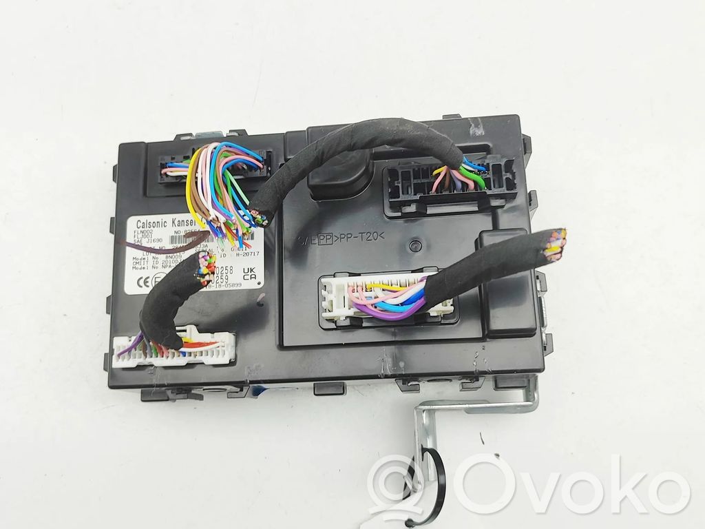Nissan Leaf II (ZE1) Modul de control caroserie central 