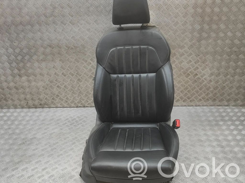Skoda Superb B8 (3V) Fotel przedni pasażera 