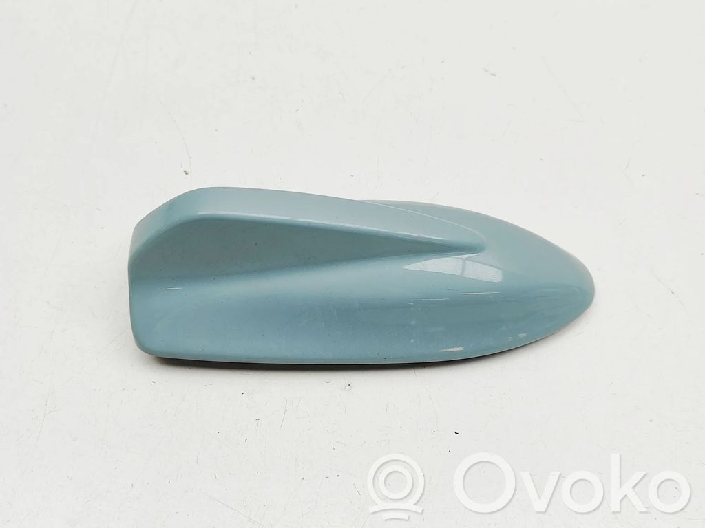 Volvo V40 GPS-pystyantenni 