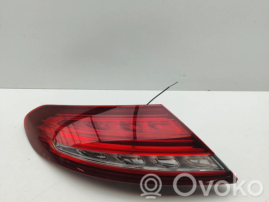 Lampa tylna   A2059066300