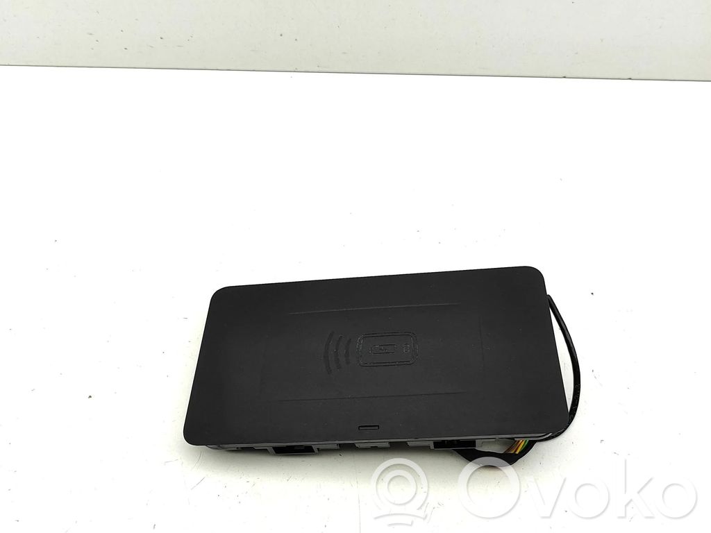 BMW 4 G22 G23 G24 G26 Wireless charging module 