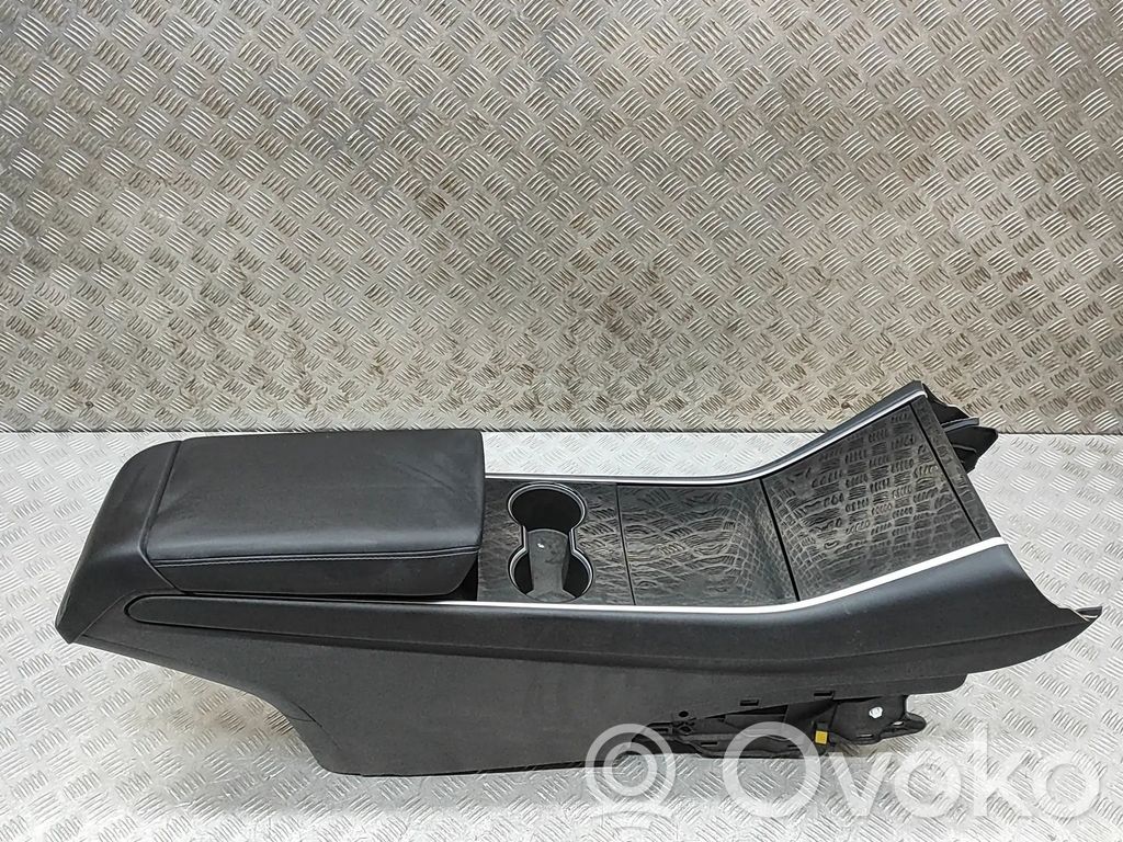 Consola central   113742700I
