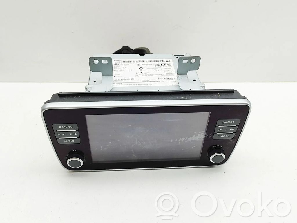 Nissan Leaf II (ZE1) Panel / Radioodtwarzacz CD/DVD/GPS 