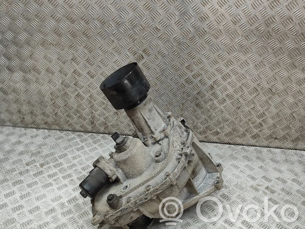 Nissan Navara D23 Skrzynia rozdzielcza / Reduktor 