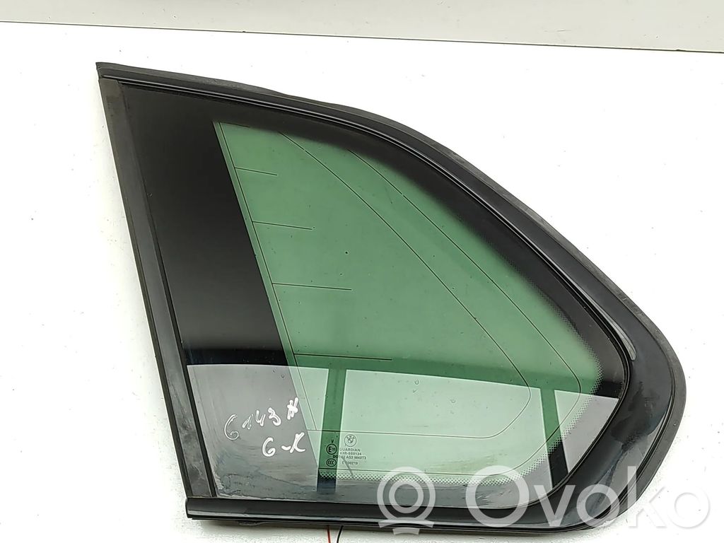 BMW X5 E70 Vidrio lateral trasero 
