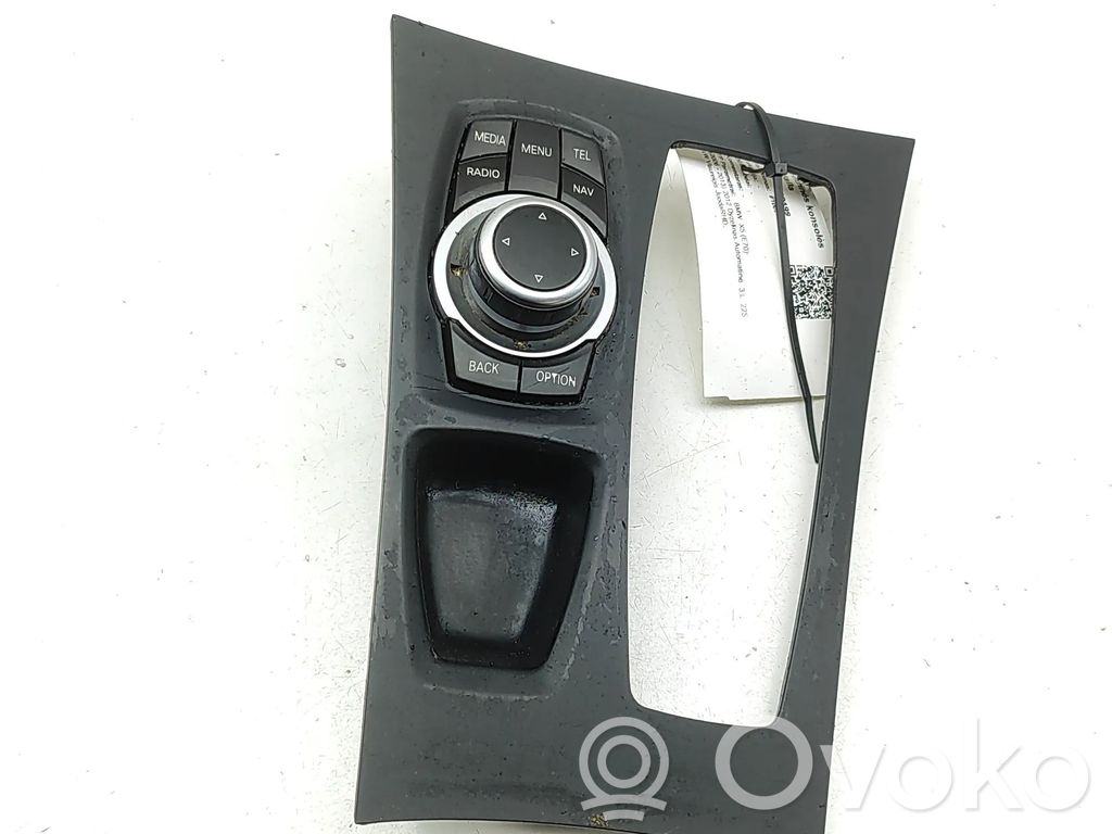 Head unit multimedia control   9285443,9164486,033625109