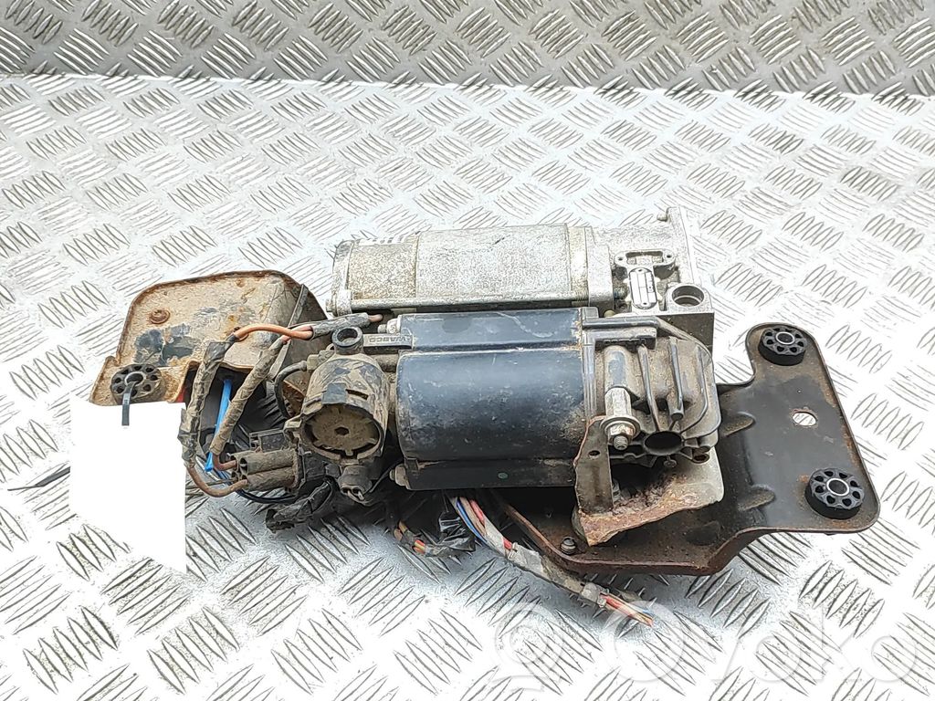 BMW X5 E70 Compresor/pompă suspensie pneumatică 