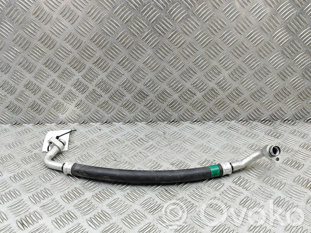 Toyota bZ4X Ilmastointilaitteen putki (A/C) 