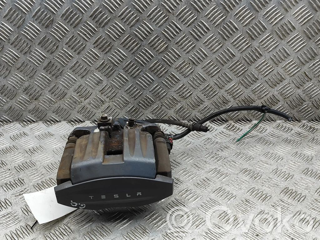 Tesla Model X Takajarrusatula 