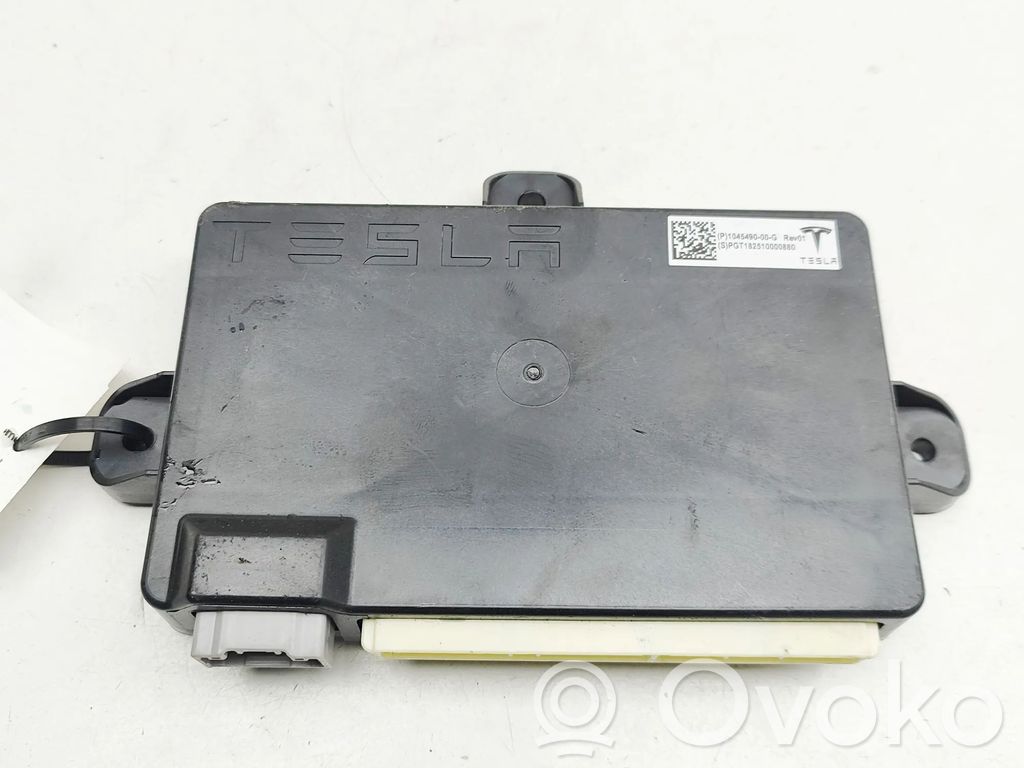 Tesla Model X Door control unit/module 