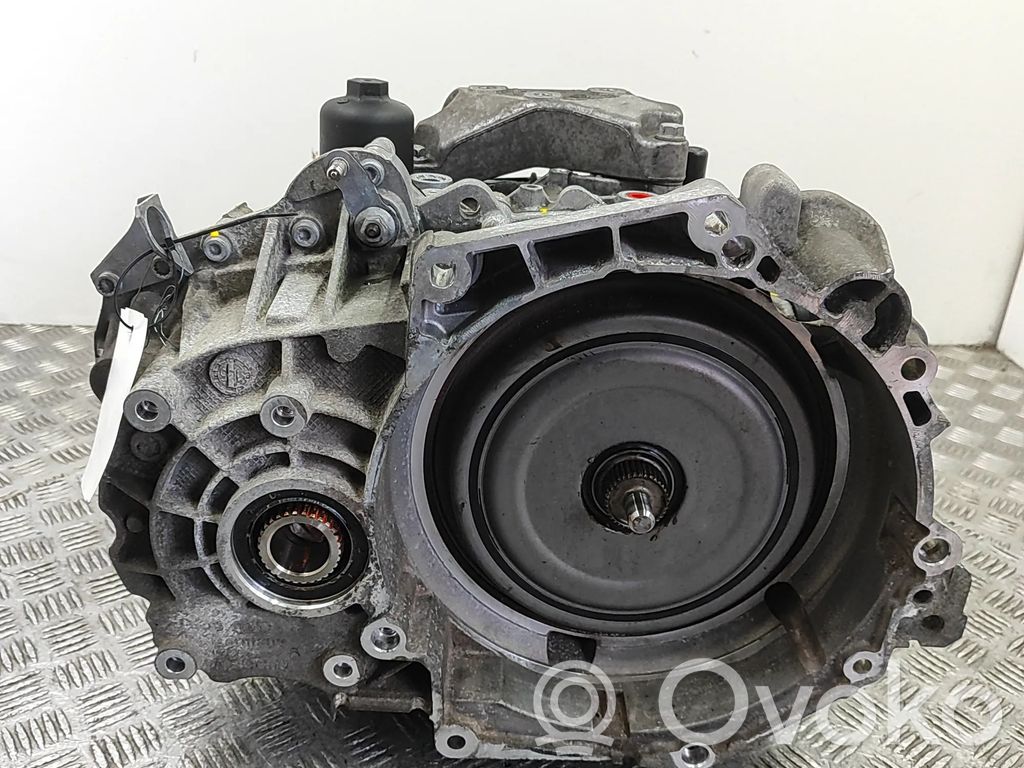 Volkswagen PASSAT B8 Caja de cambios automática 