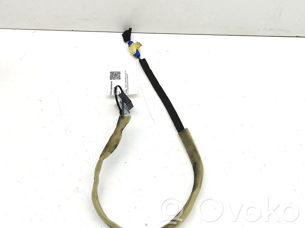 Renault Master III GPS-pystyantenni 