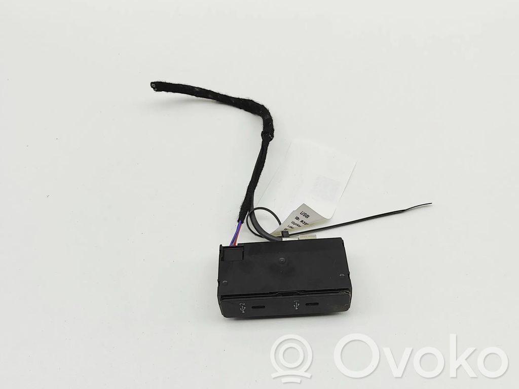 Audi RS Q3 Sportback Enchufe conector USB 