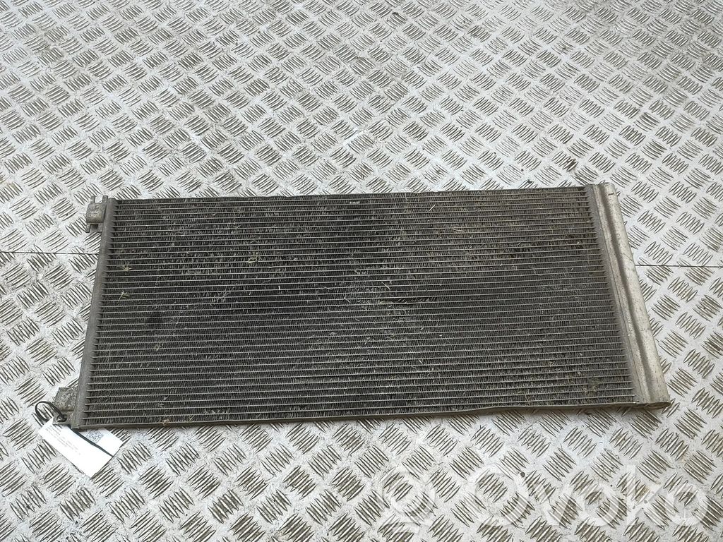 Opel Vivaro Radiator răcire A/C (condensor) 