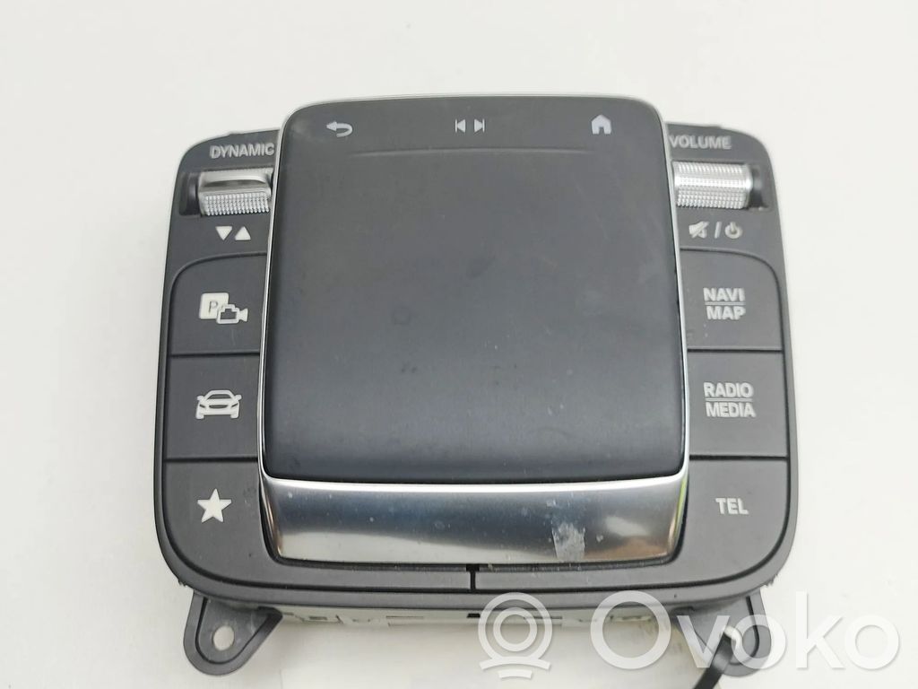 Mercedes-Benz EQA Head unit multimedia control 