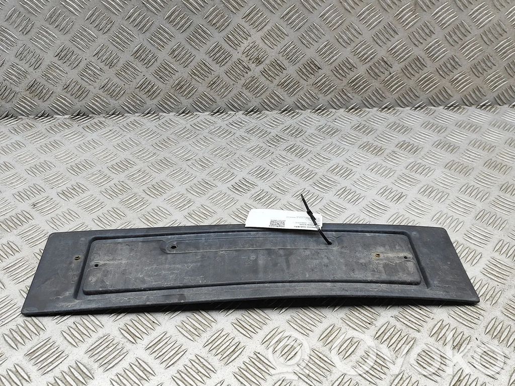 Tesla Model 3 Numerio laikiklis 