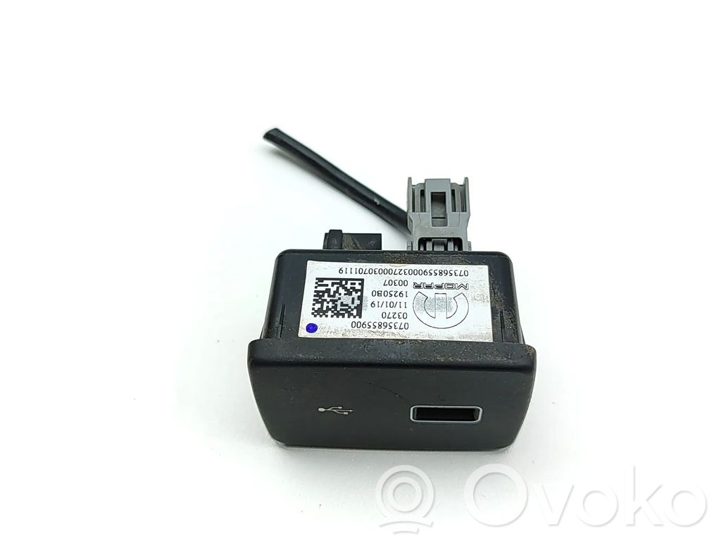 Peugeot Boxer Enchufe conector USB 