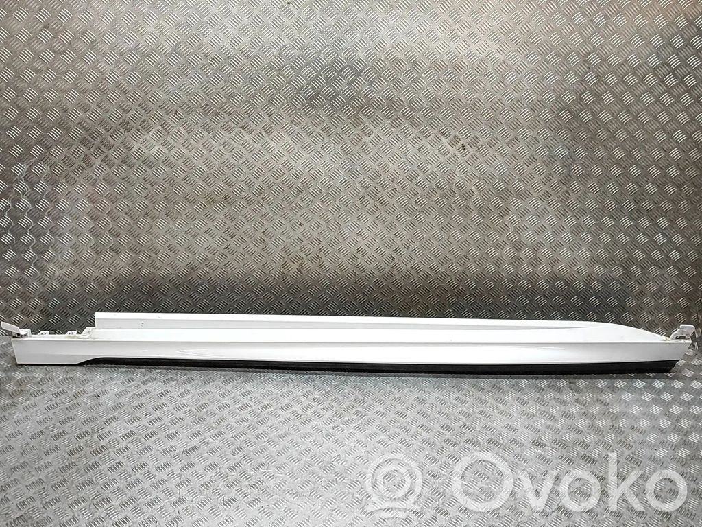 BMW X6 G06 Sill 