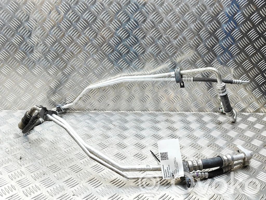Tesla Model X Ilmastointilaitteen putki (A/C) 