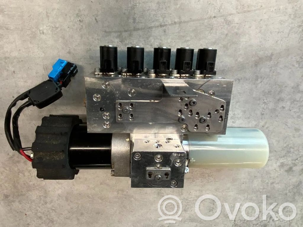 Avattavan katon hydraulipumppu   7128780