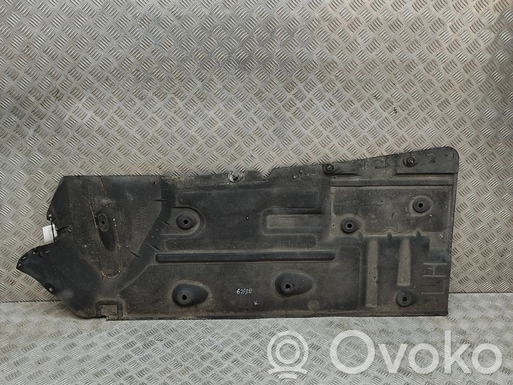 Protección inferior lateral   CV61R11133AA,CV61R11133BA