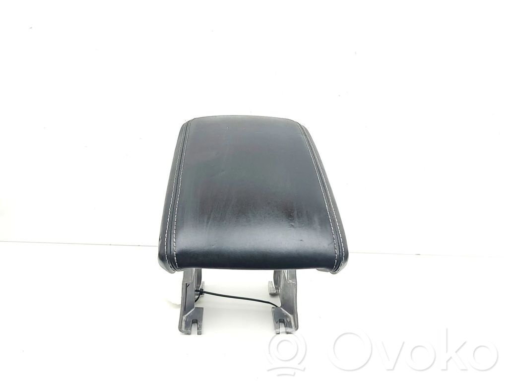 Audi A3 S3 8V Reposabrazos 