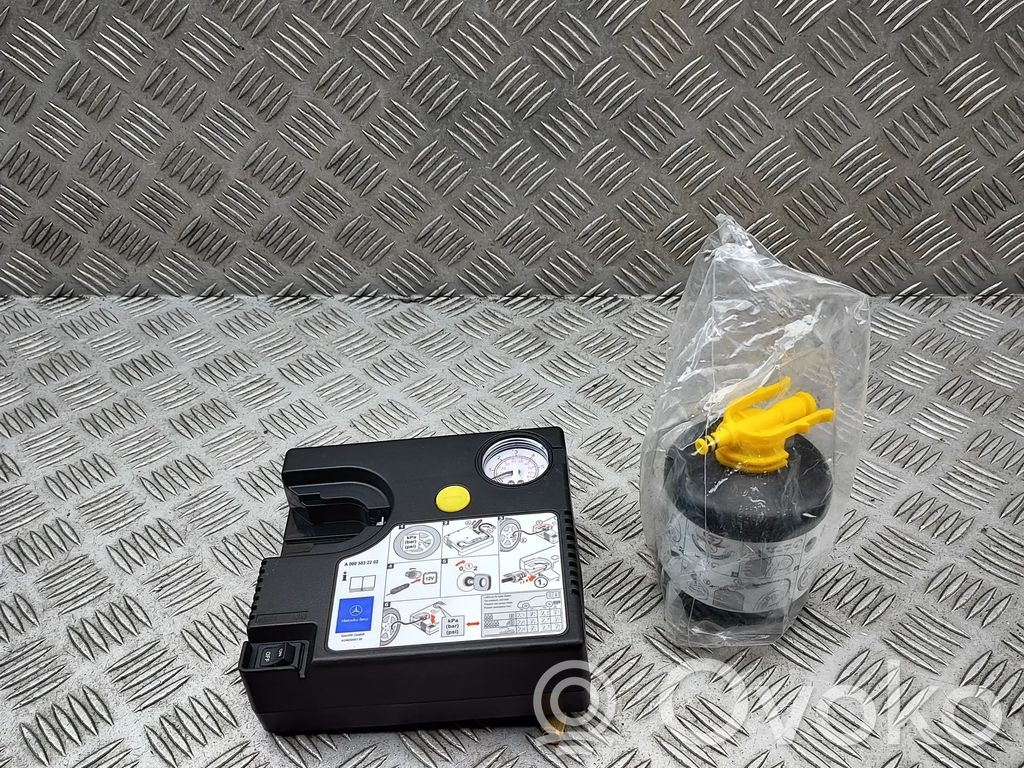 Mercedes-Benz C W205 Compresor aer anvelope 