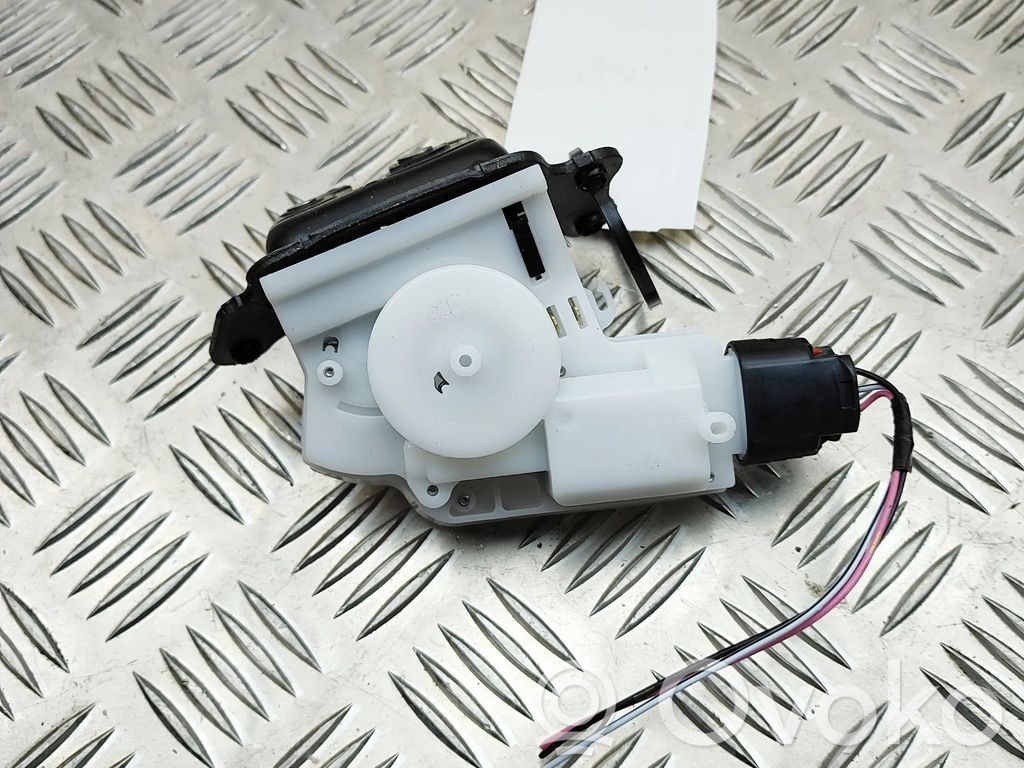 Toyota Yaris Cross Blocco/chiusura/serratura del portellone posteriore/bagagliaio