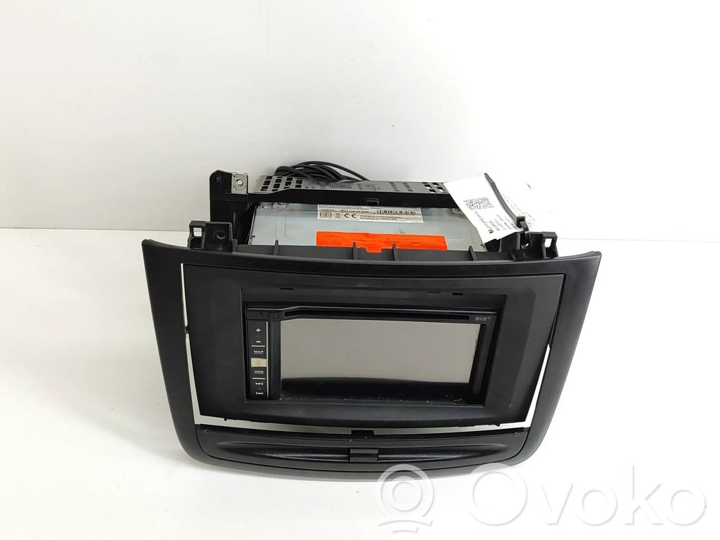 Mercedes-Benz Vito Viano W639 Panel / Radioodtwarzacz CD/DVD/GPS