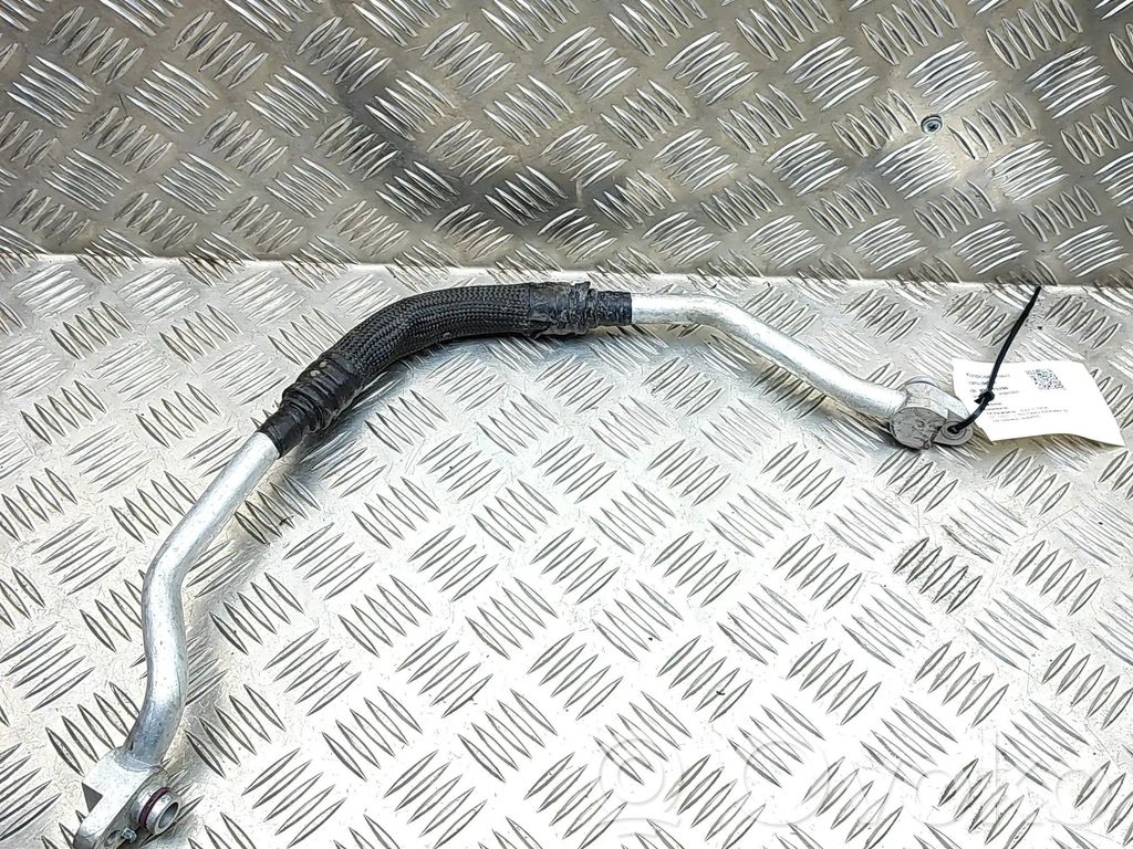 Audi E-tron GT Ilmastointilaitteen putki (A/C) 