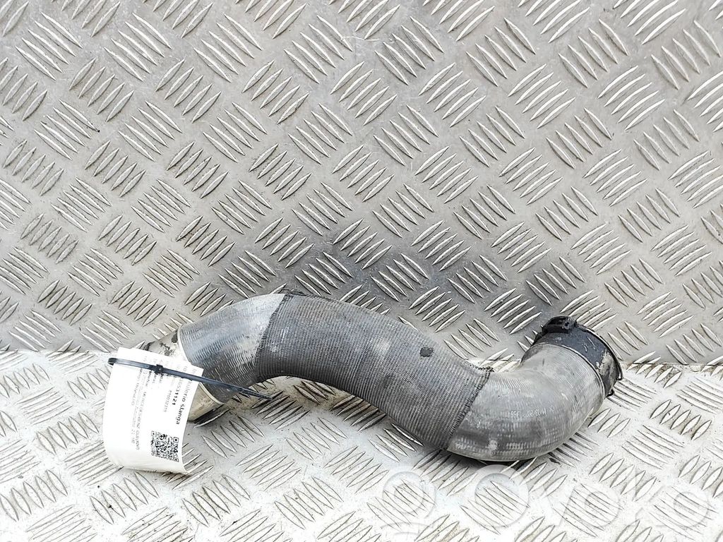 Mercedes-Benz GLB X247 Furtun/conductă intercooler 