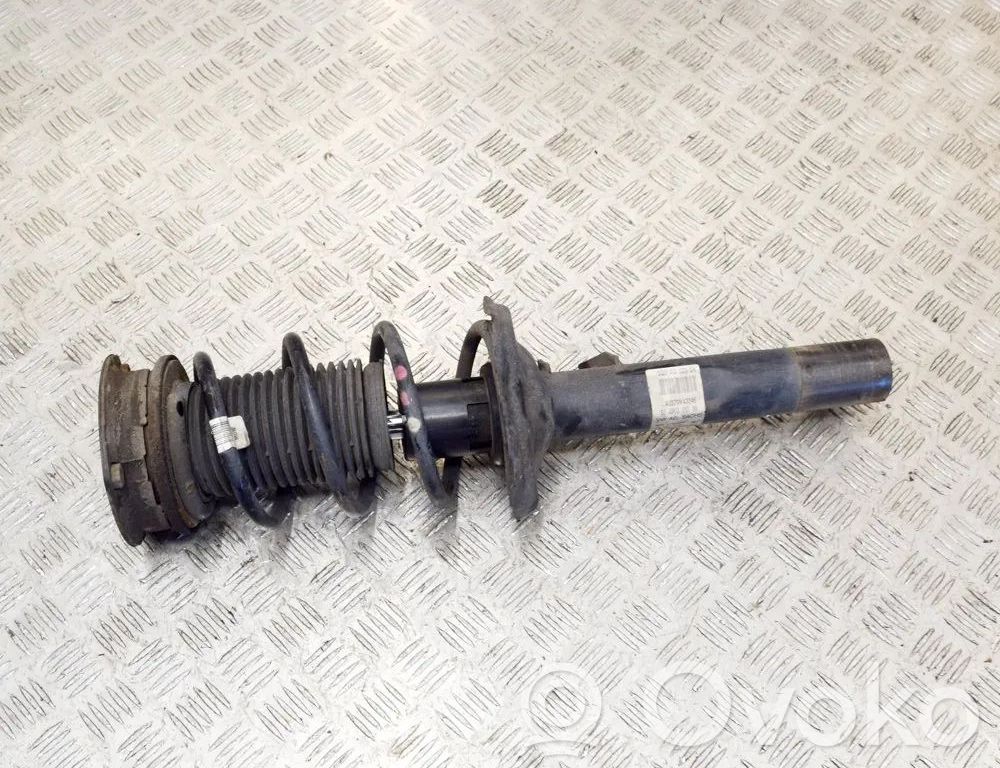 Audi A3 S3 8V Etuiskunvaimennin 