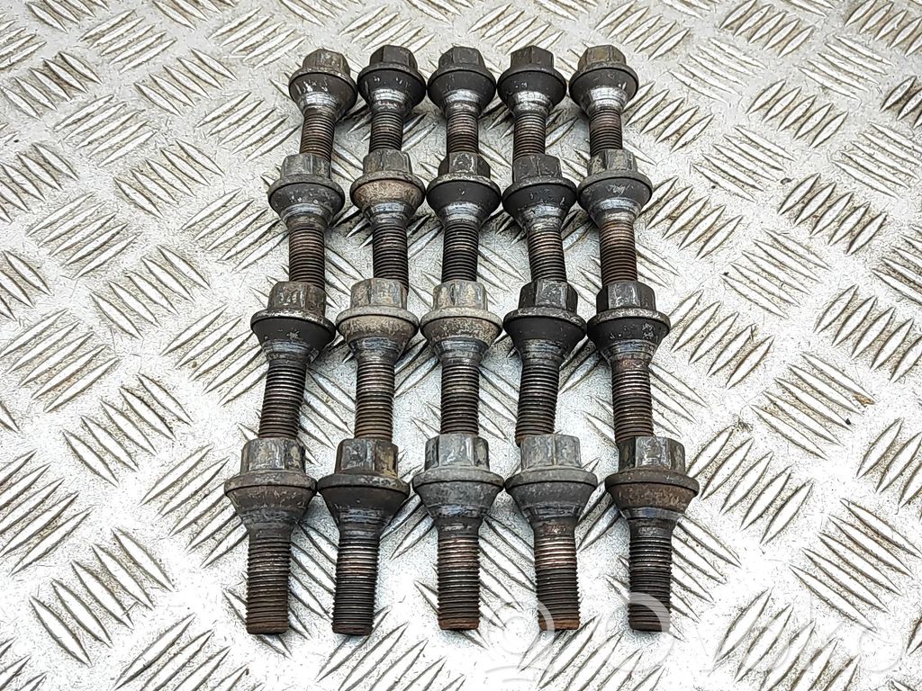 Mutterit/pultit   93858987