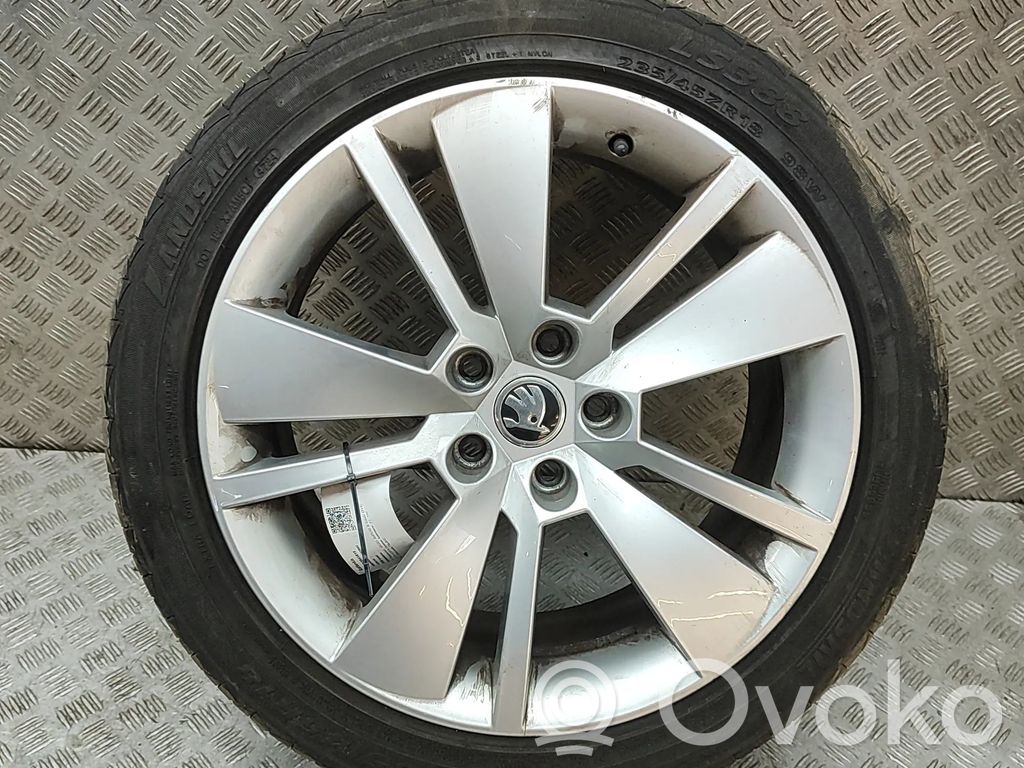 Skoda Superb B8 (3V) Cerchione in lega R18