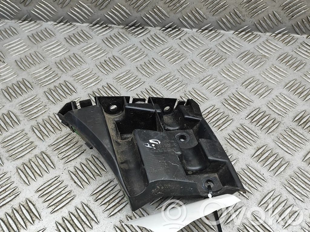 Volvo V40 Front bumper mounting bracket 