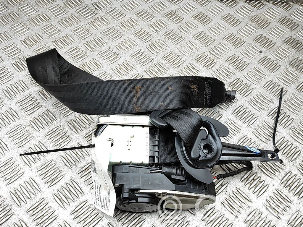 Audi Q3 F3 Sicherheitsgurt vorne 