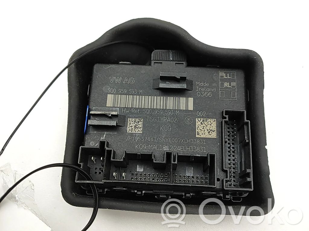 Audi Q3 F3 Centralina/modulo portiere 