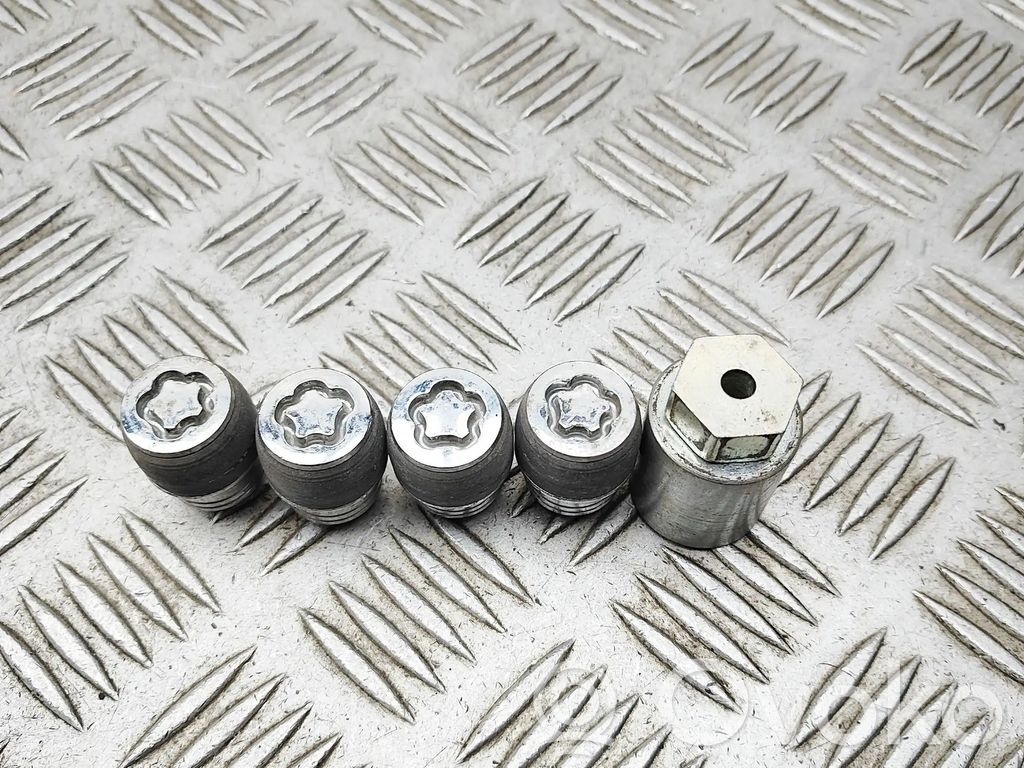 Dadi/bulloni   40224JD00A