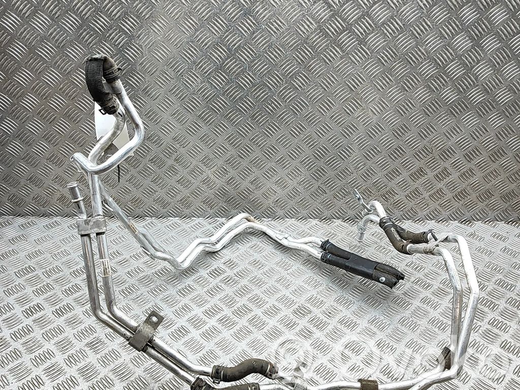 Porsche Cayenne (9Y0 9Y3) Ilmastointilaitteen putki (A/C)