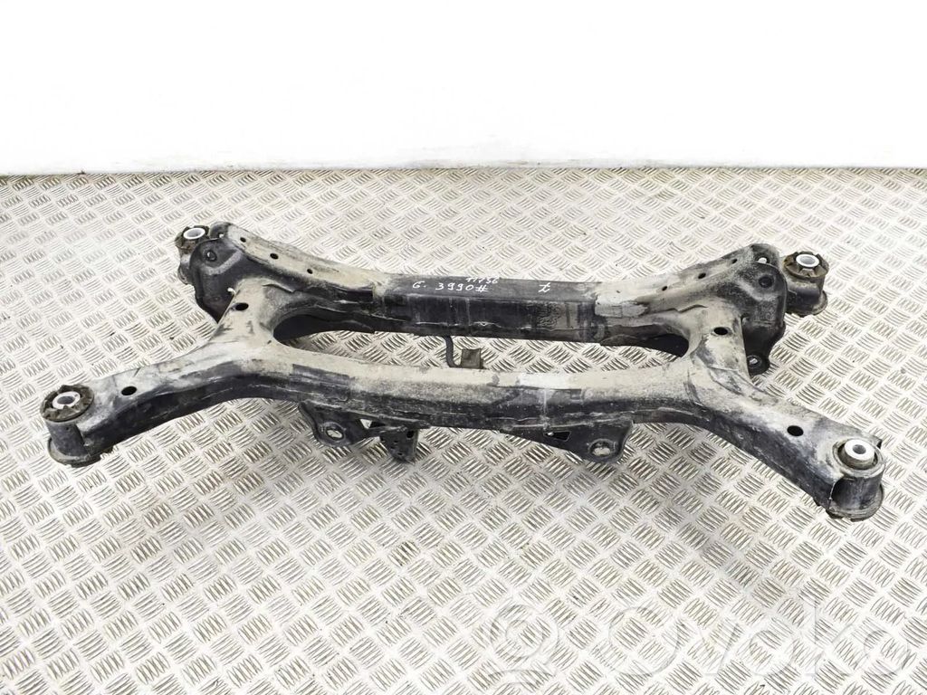 Toyota Camry VIII XV70  Berceau moteur 