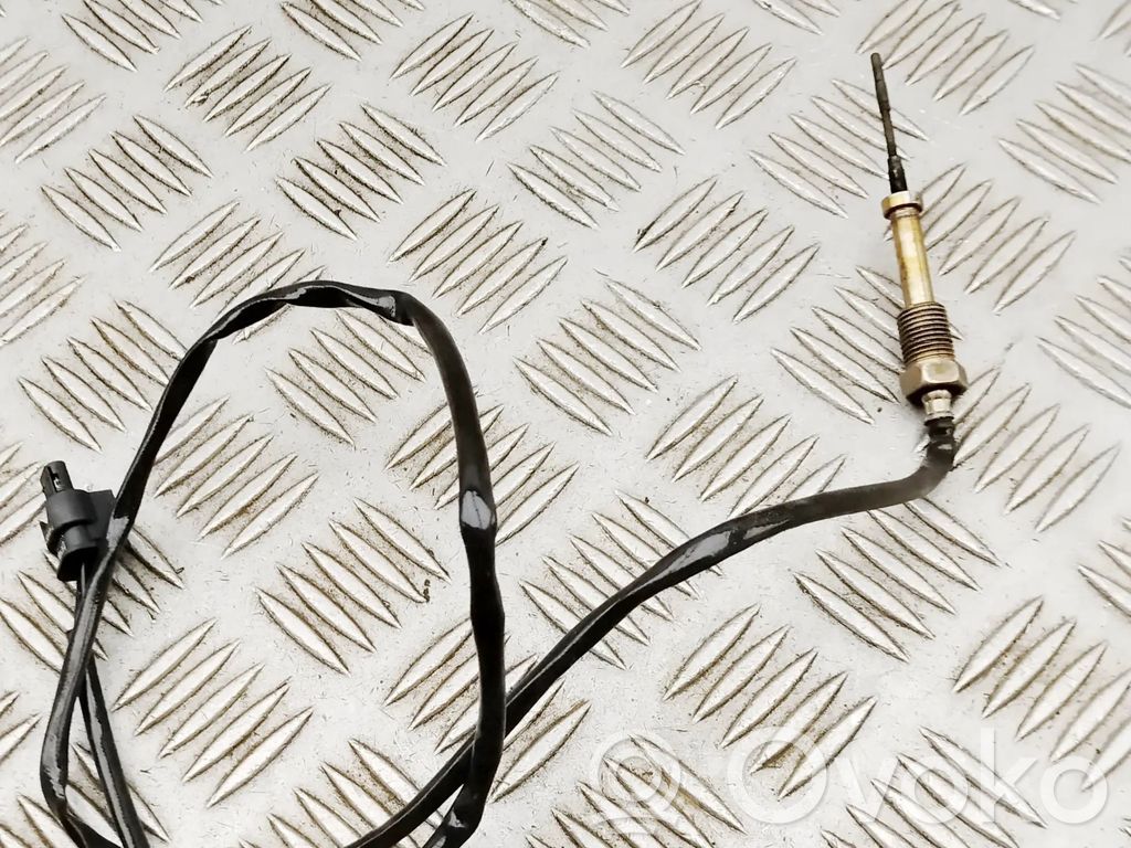 Sensor de temperatura del aceite   8589815