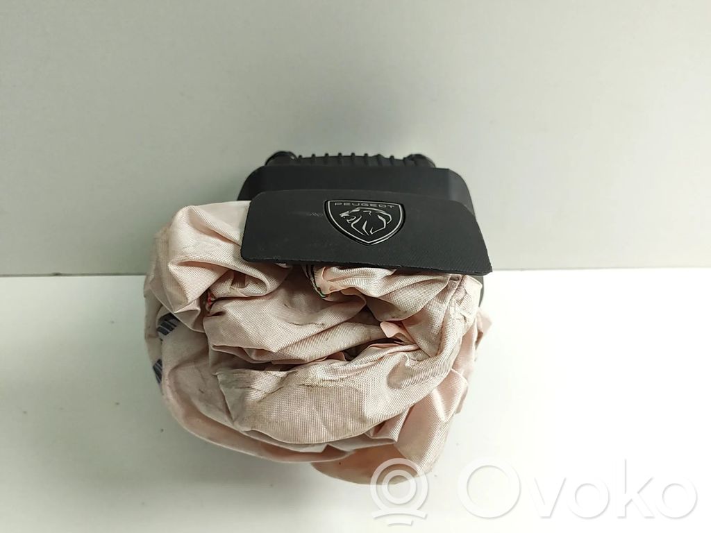 Peugeot 5008 III Airbag volan 