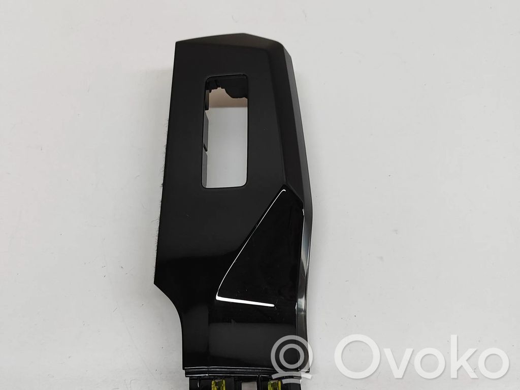 Audi Q8 e-tron Rivestimento del pannello