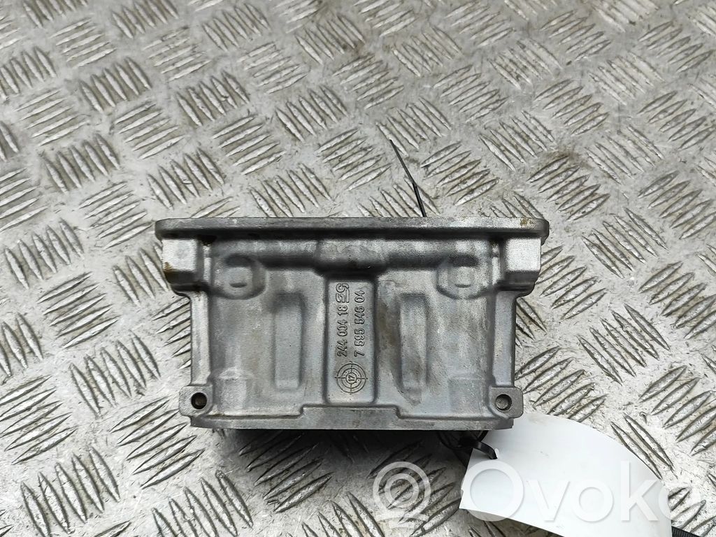 BMW X5 F15 Alte piese compartiment motor 
