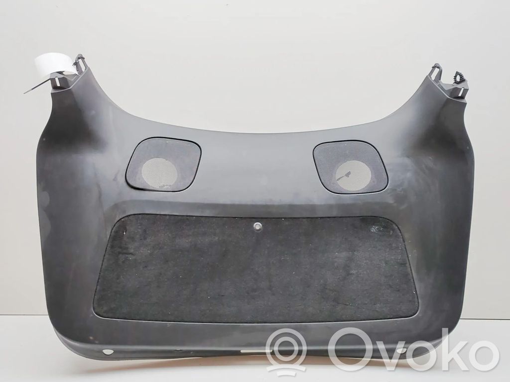 Tesla Model Y Отделка задней крышки